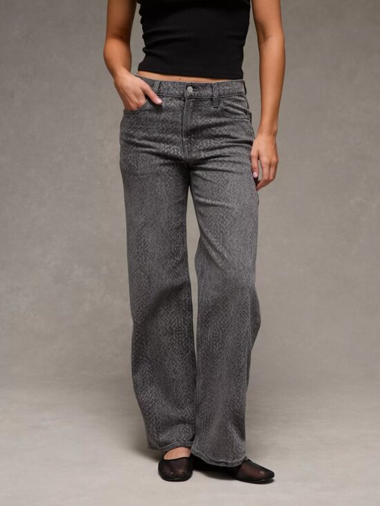 American Eagle Outfitters Denim - NWT AE Stretch Snake Print High-Waisted Stovepipe Jean